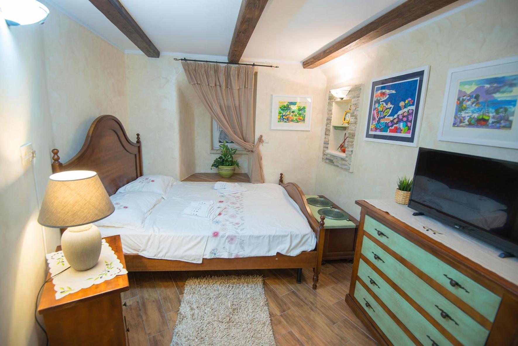 Apartment & External Bedroom Diana Baška Buitenkant foto